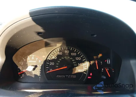 2004 Honda Accord 2.4 Lx z USA, uszkodzony, nr VIN 1HGCM56364A095987